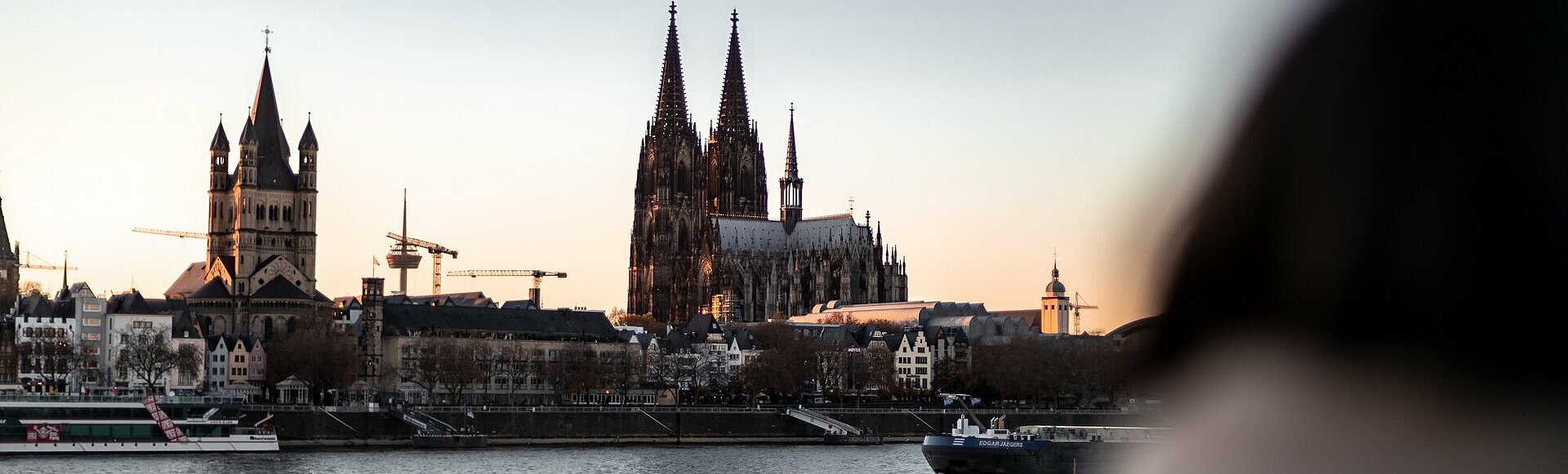 Köln: Dom und Rhein